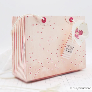 Preview: Alexandra Renke Designpapier Kirschblüten auf Altrosa 200gr. 12x12