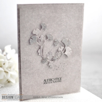 Alexandra Renke Stanzform Ginkgo Kranz Gross 6.7cm