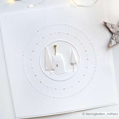 Alexandra Renke Prägefolder Typo Kreis Weihnachten 15.0cm PRE-ORDER Lieferbar ab 20.10.2025