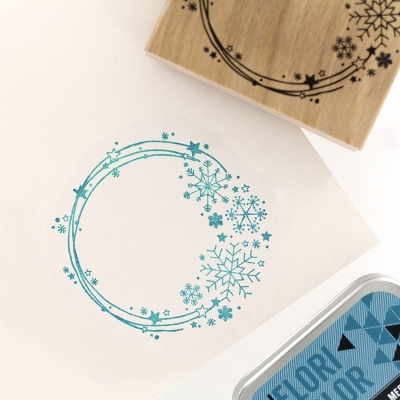 Preview: Florilèges Design Holzstempel Schneeflockenkreis Couronne de neige 9.5cm PRE-ORDER Lieferbar ab 06.11.2025