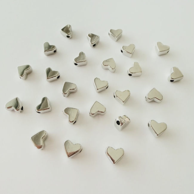 Herzanhänger silber glänzend gelocht 6mm 25 Stück