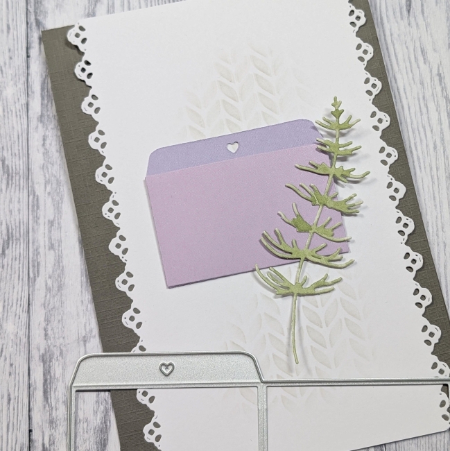 Gummiapan Stanzform Tag Pocket quer 5.7x3.5cm PRE-ORDER Lieferbar ab 19.01.2026