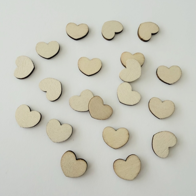 Holzstreuteile Herzen 1.5x1.2cm 20 Stück