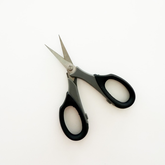Präzisionsschere mit Kunststoffgriff schwarz 11cm