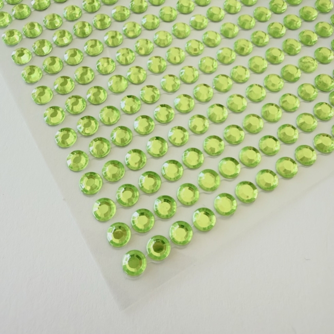 Rhinestones Strass-Steine apfelgrün selbstklebend 5mm
